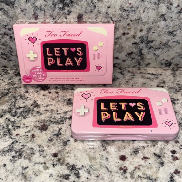 Too Faced Let's Play Mini Eyeshadow Palette - Picture 4 of 9
